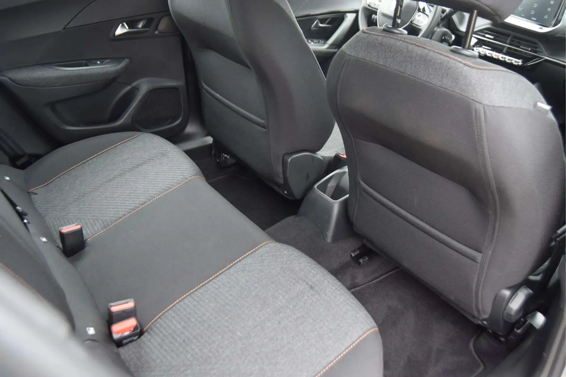 Peugeot 2008 1.2 PureTech Style 16