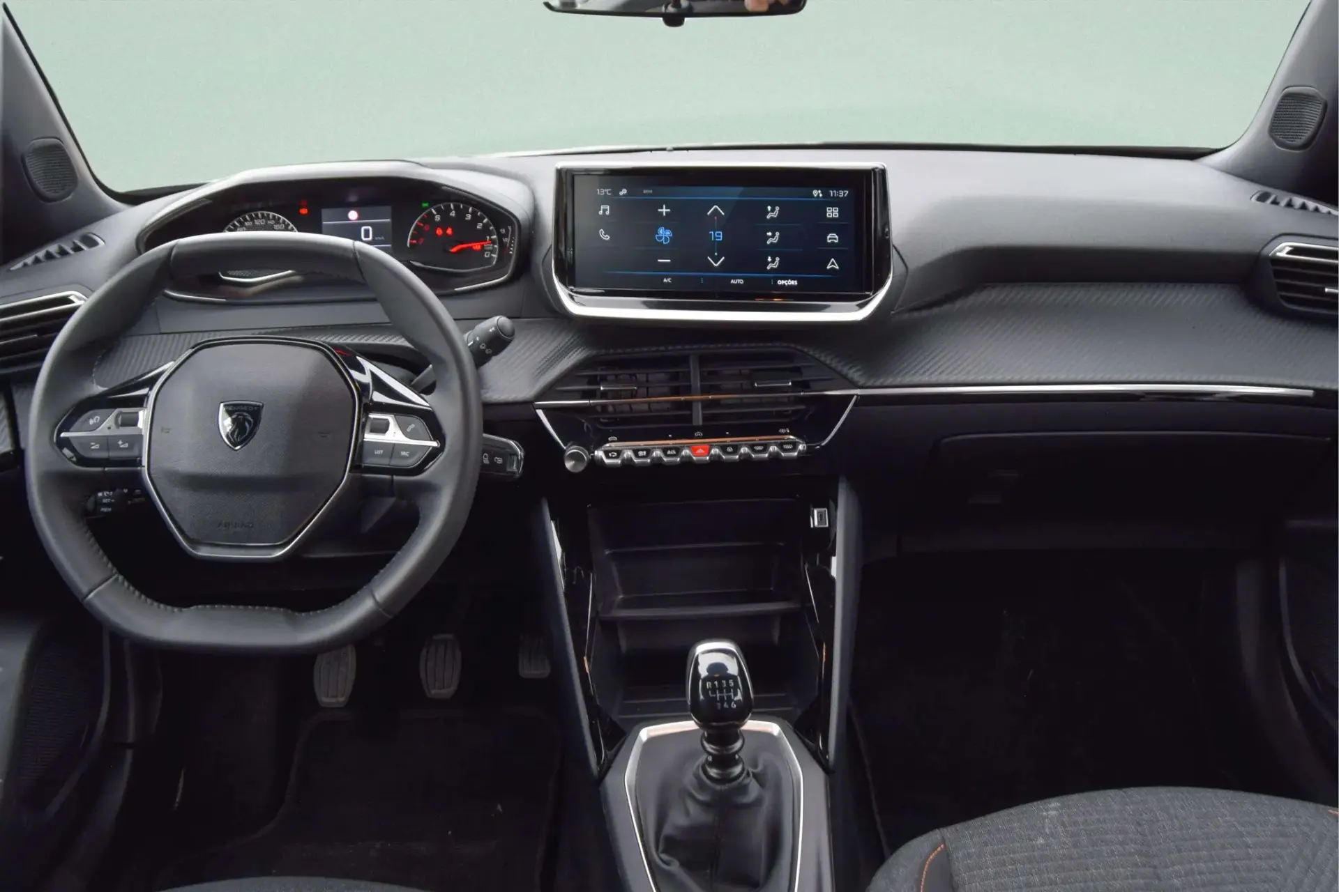 Peugeot 2008 1.2 PureTech Style 17