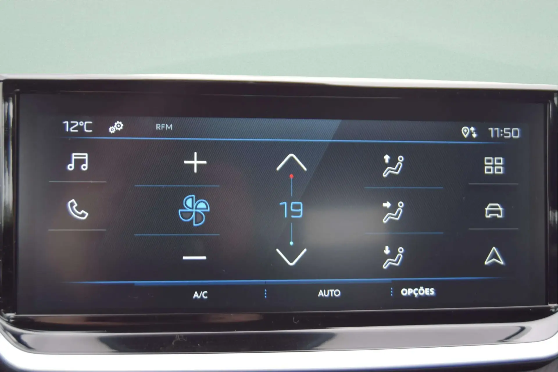 Peugeot 2008 1.2 PureTech Style 26