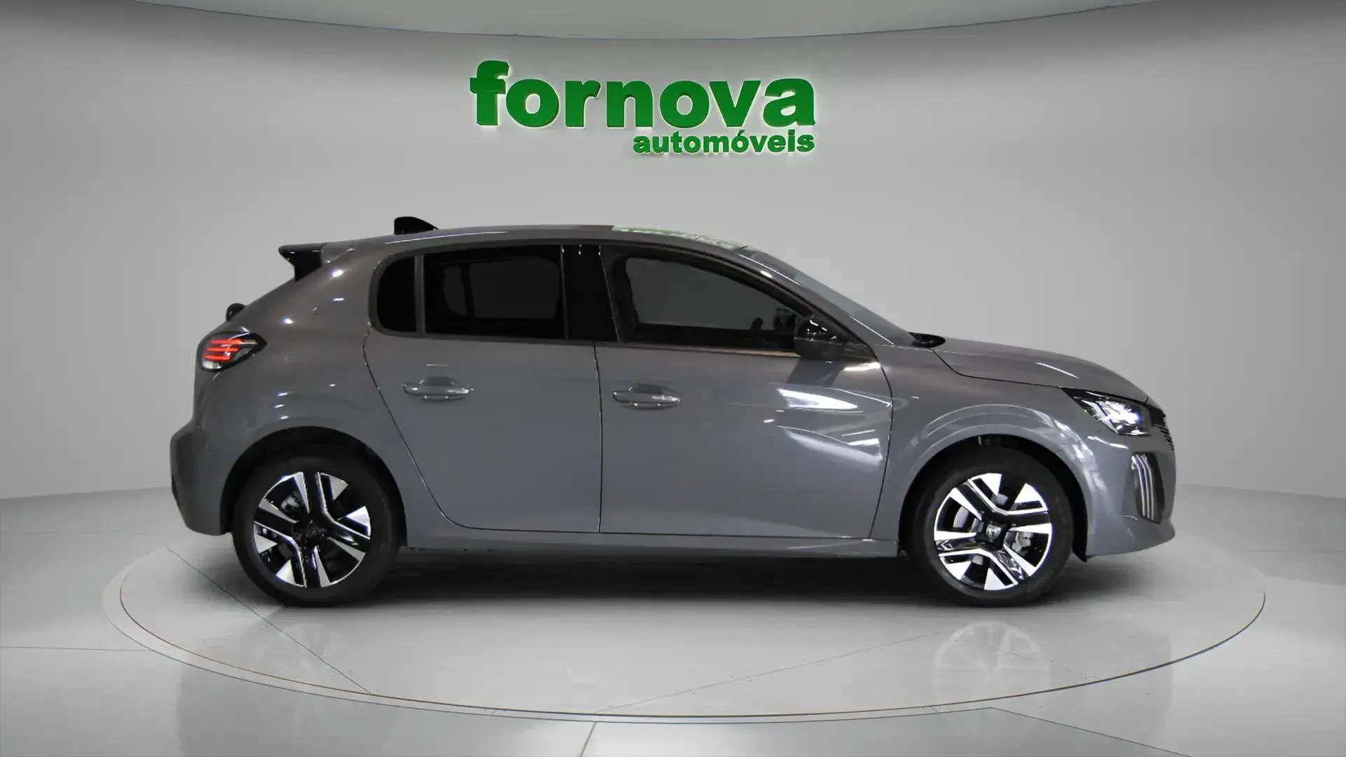 Peugeot 208 1.2 Hybrid Allure e-DCS6 5