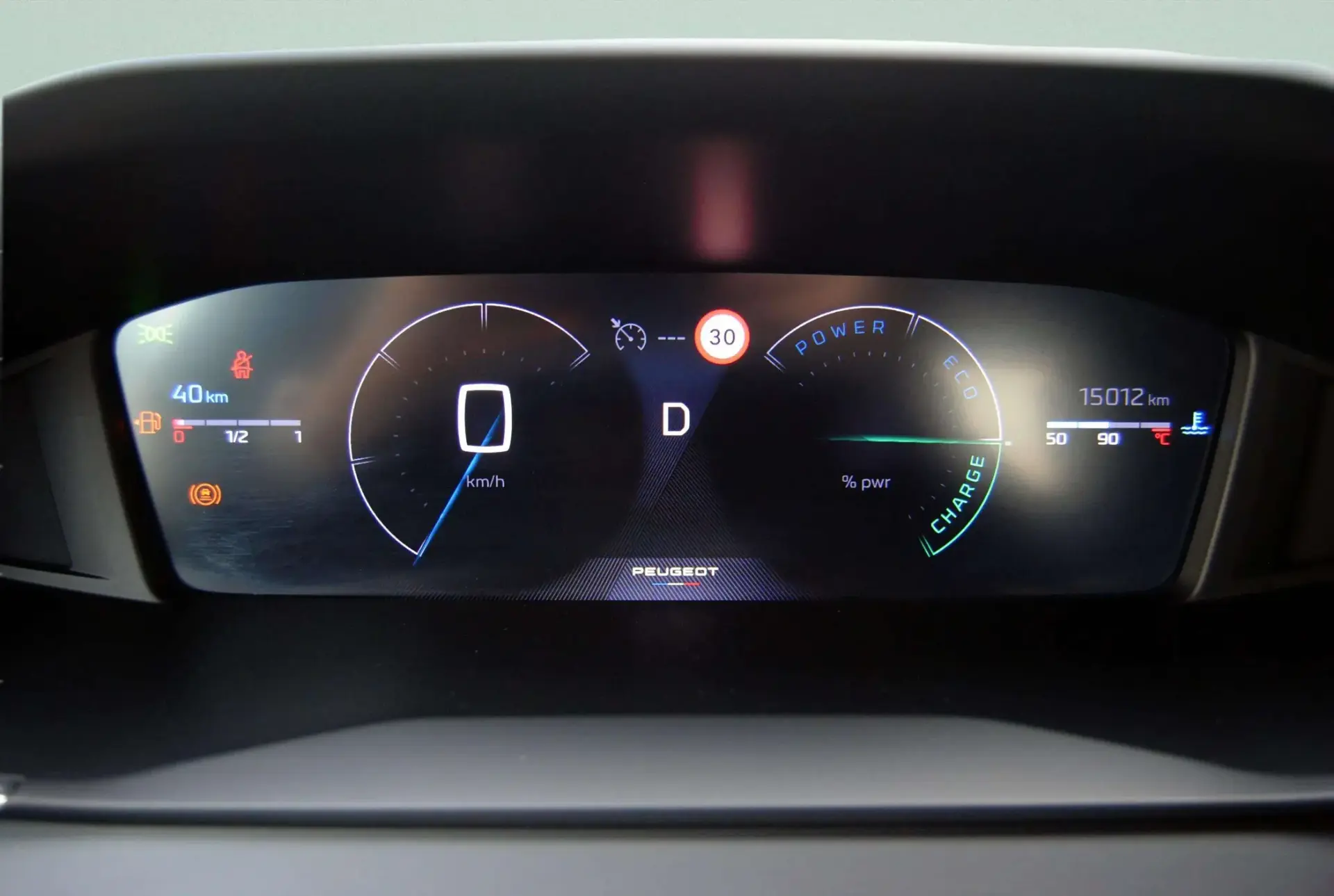 Peugeot 208 1.2 Hybrid Allure e-DCS6 30