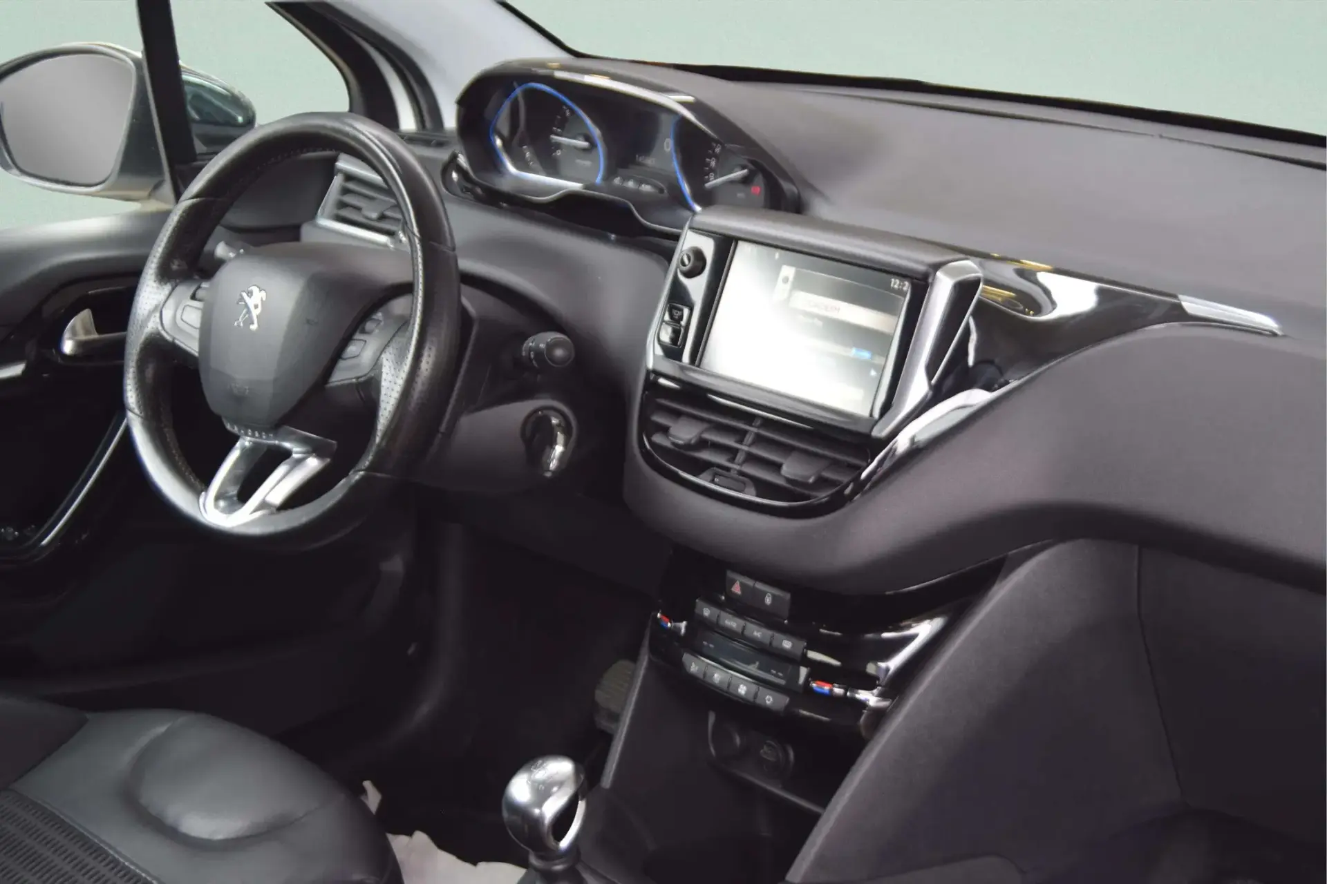 Peugeot 208 1.6 THP Allure 24