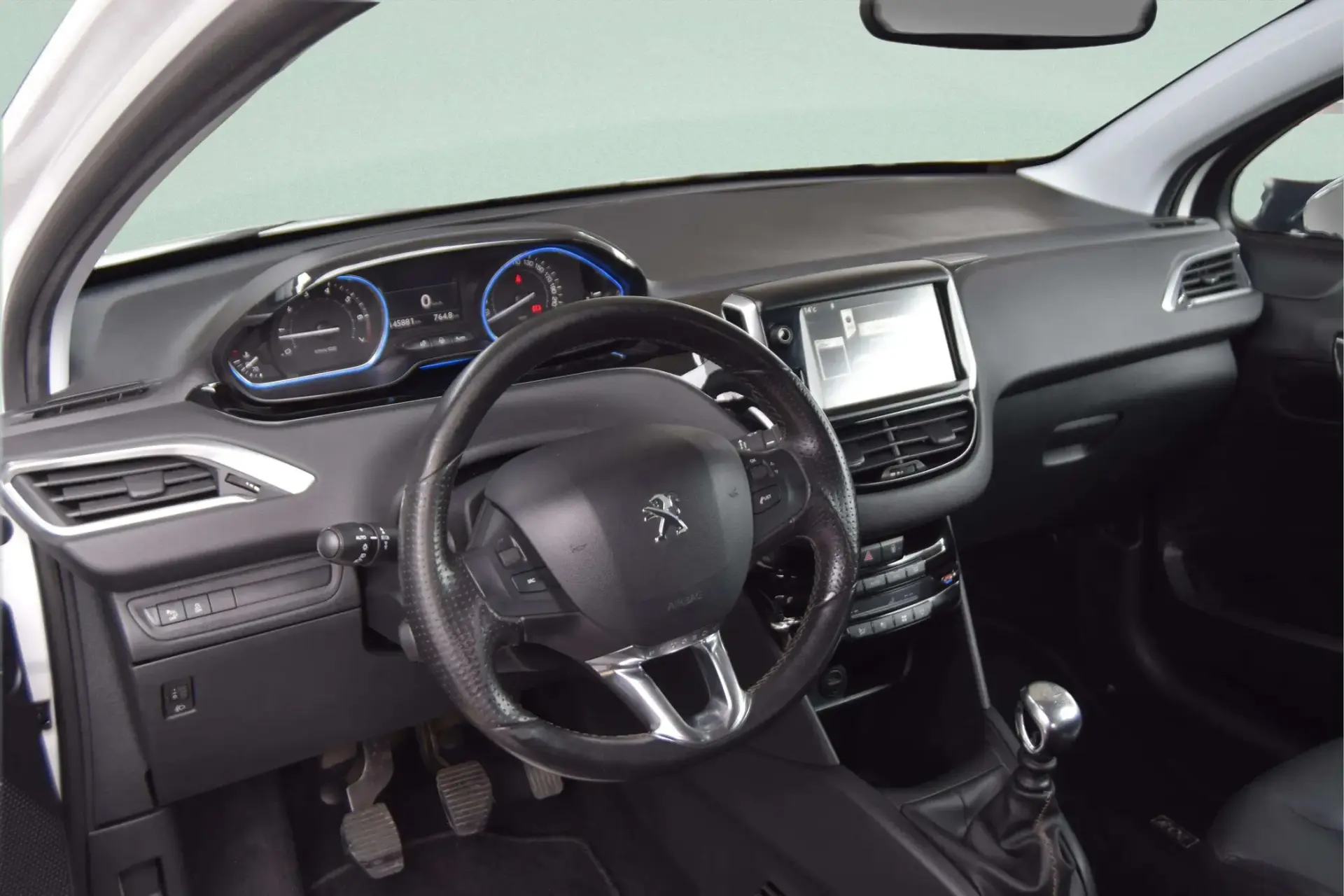 Peugeot 208 1.6 THP Allure 23