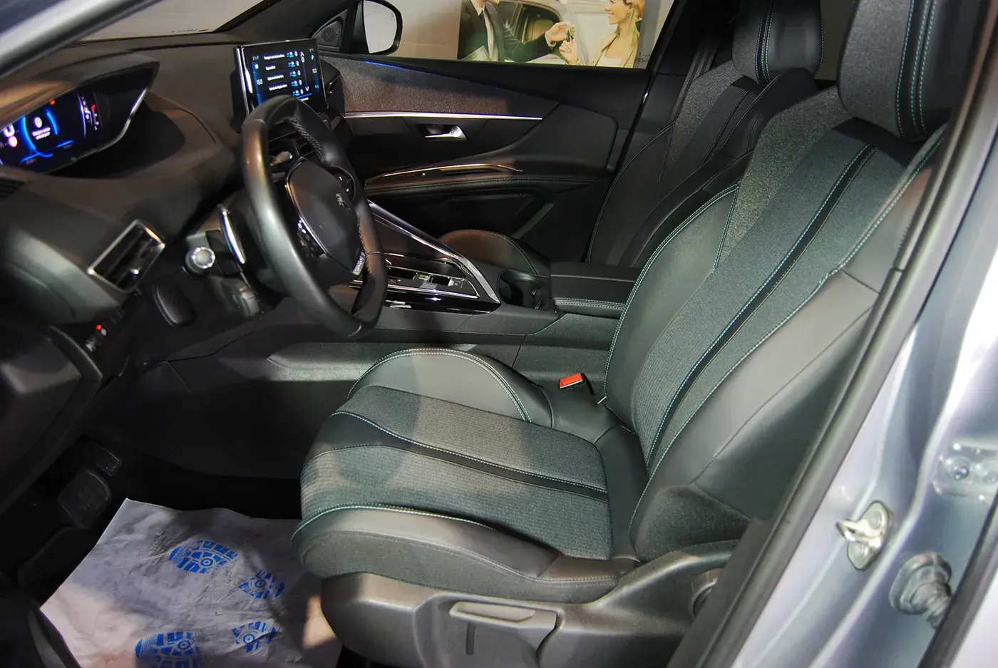 Peugeot 3008 1.5 BlueHDi Allure Pack EAT8 16