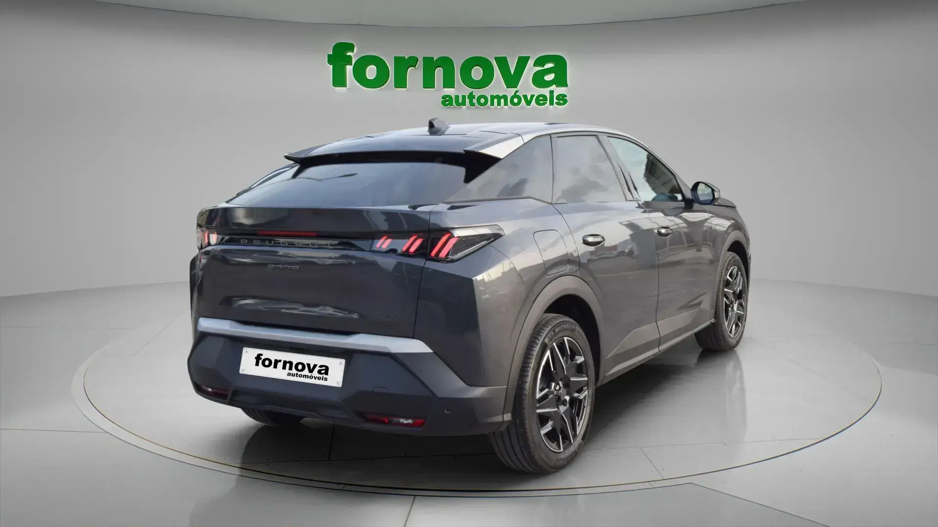 Peugeot 3008 1.2 Hybrid Allure e-DCS6 4