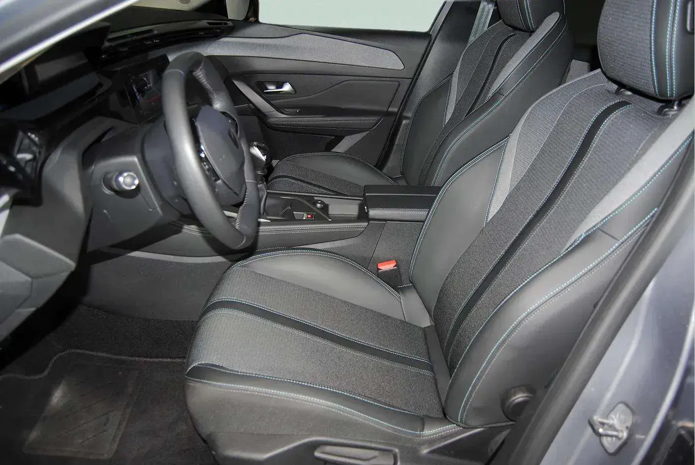 Peugeot 308 1.2 PureTech Allure 16