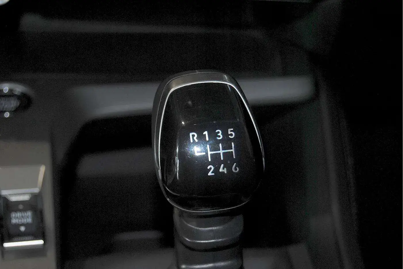 Peugeot 308 1.2 PureTech Allure 23