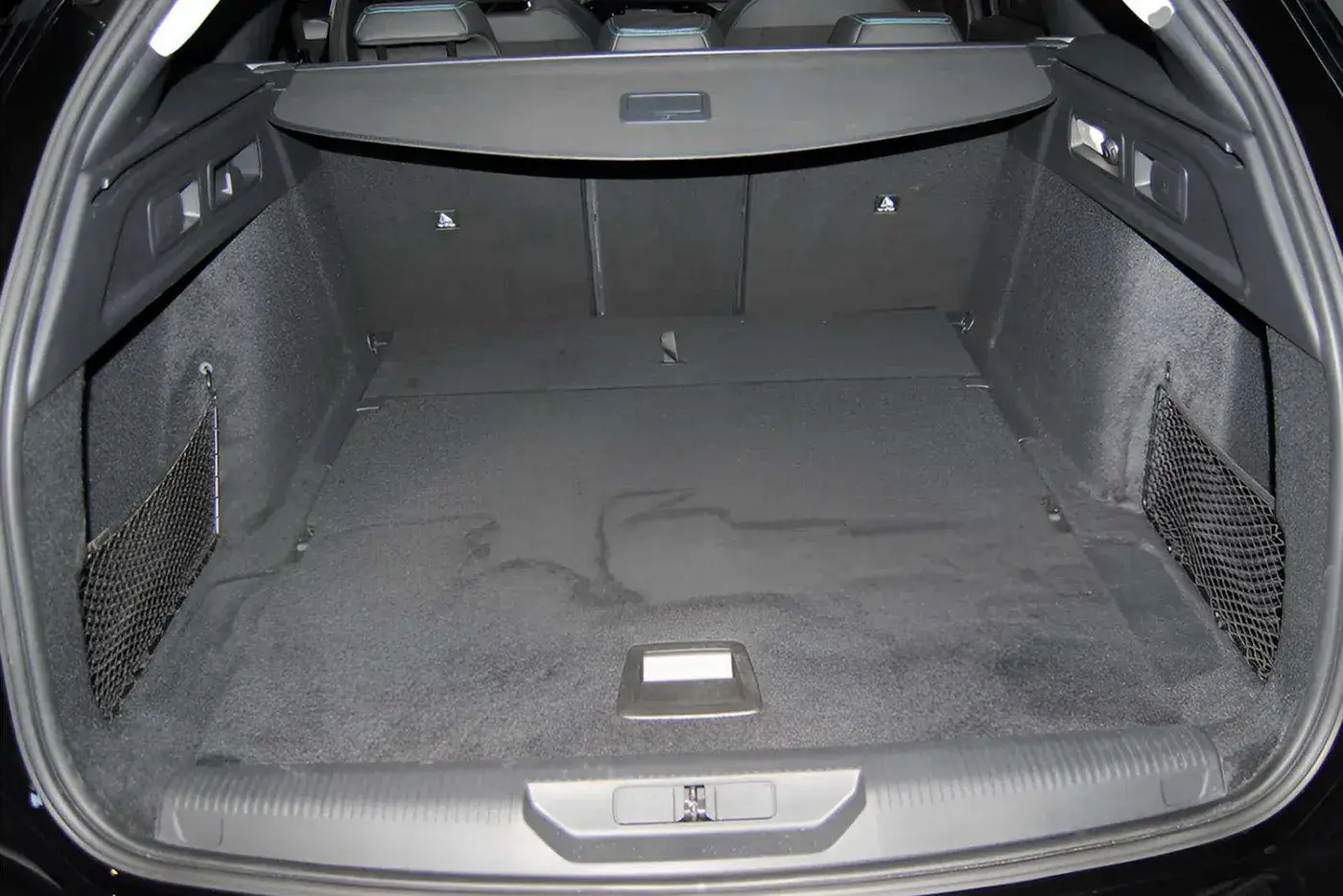 Peugeot 308 SW 1.5 BlueHDi Allure EAT8 17