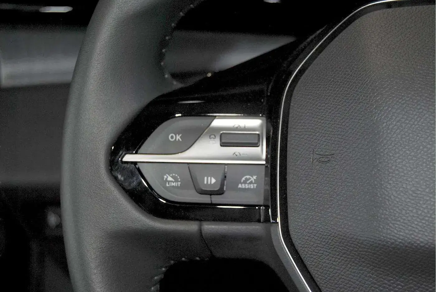 Peugeot 308 SW 1.5 BlueHDi Allure EAT8 21