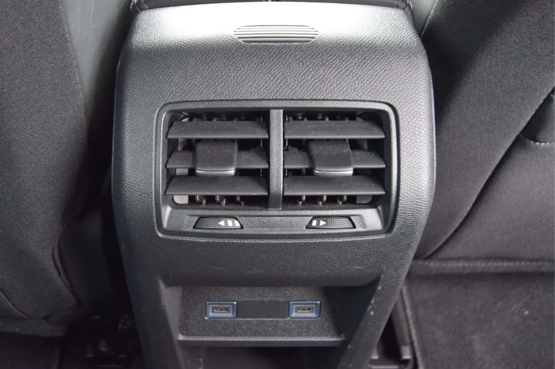 Peugeot 308 SW 1.2 HYBRID ALLURE eDCS6 19