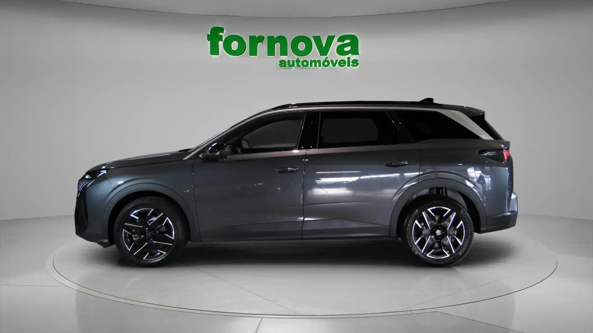 Peugeot 5008 1.2 Hybrid Allure e-DCS6 9