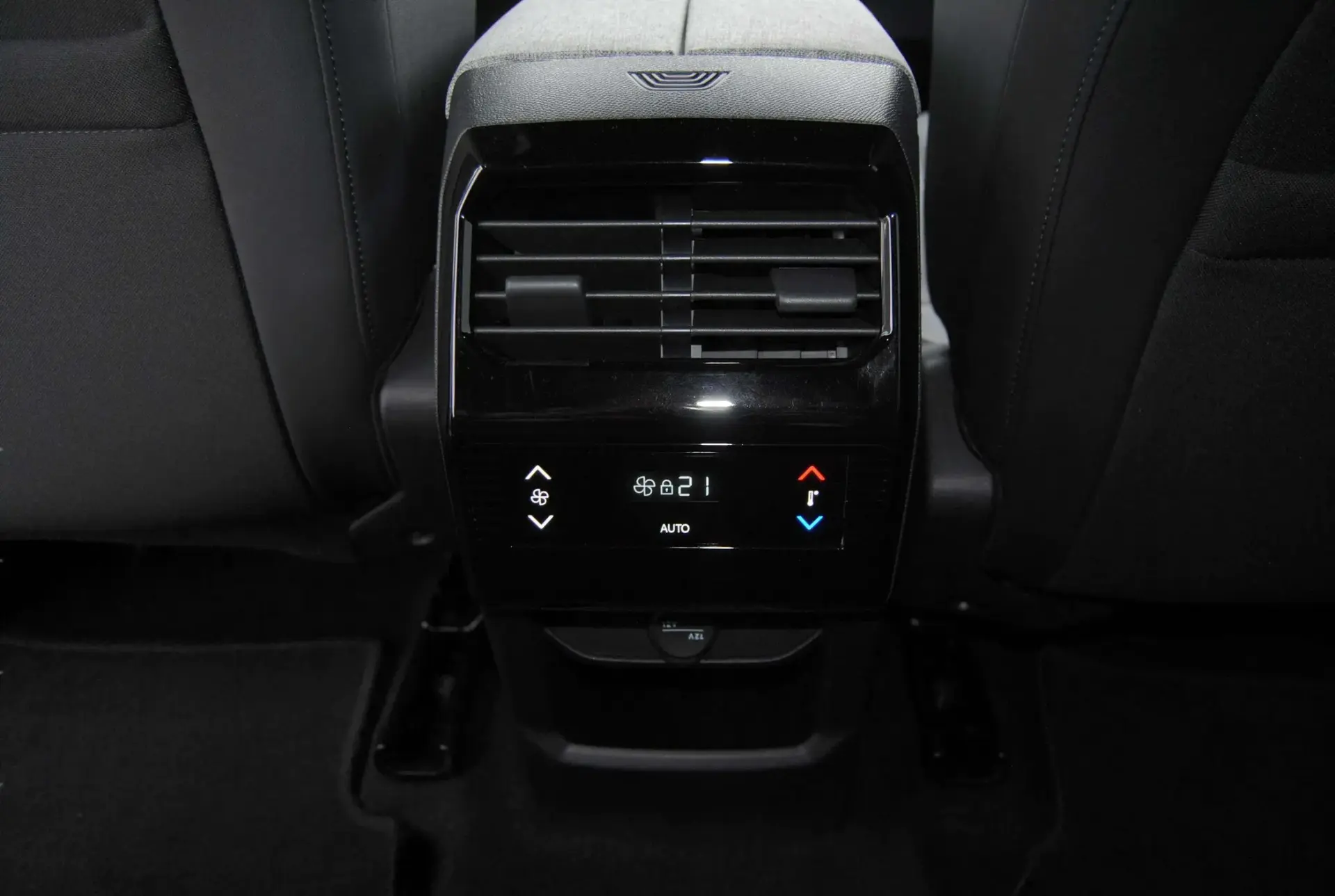 Peugeot 5008 1.2 Hybrid Allure e-DCS6 41