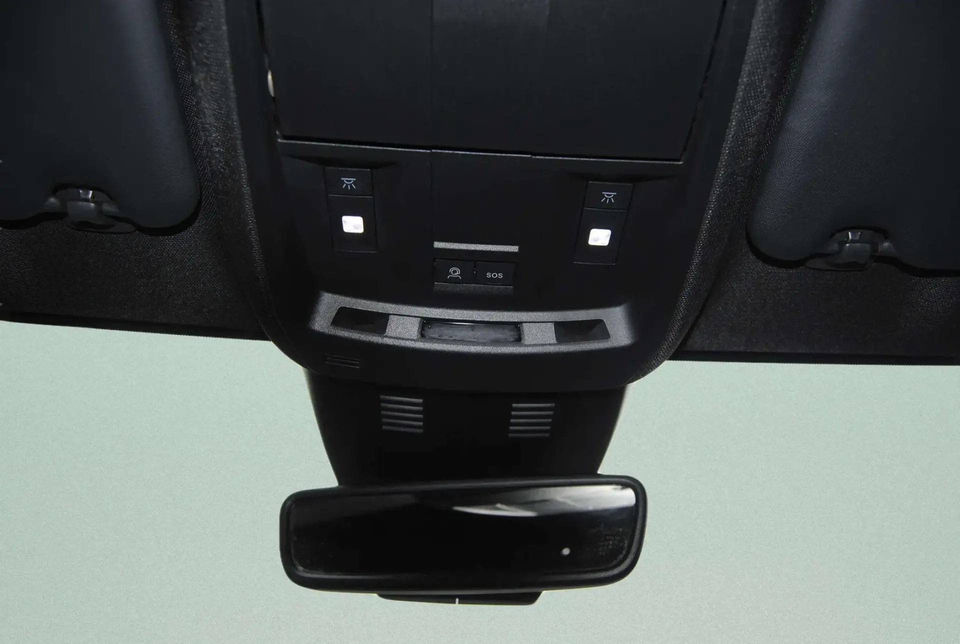 Peugeot 5008 1.2 Hybrid Allure e-DCS6 42