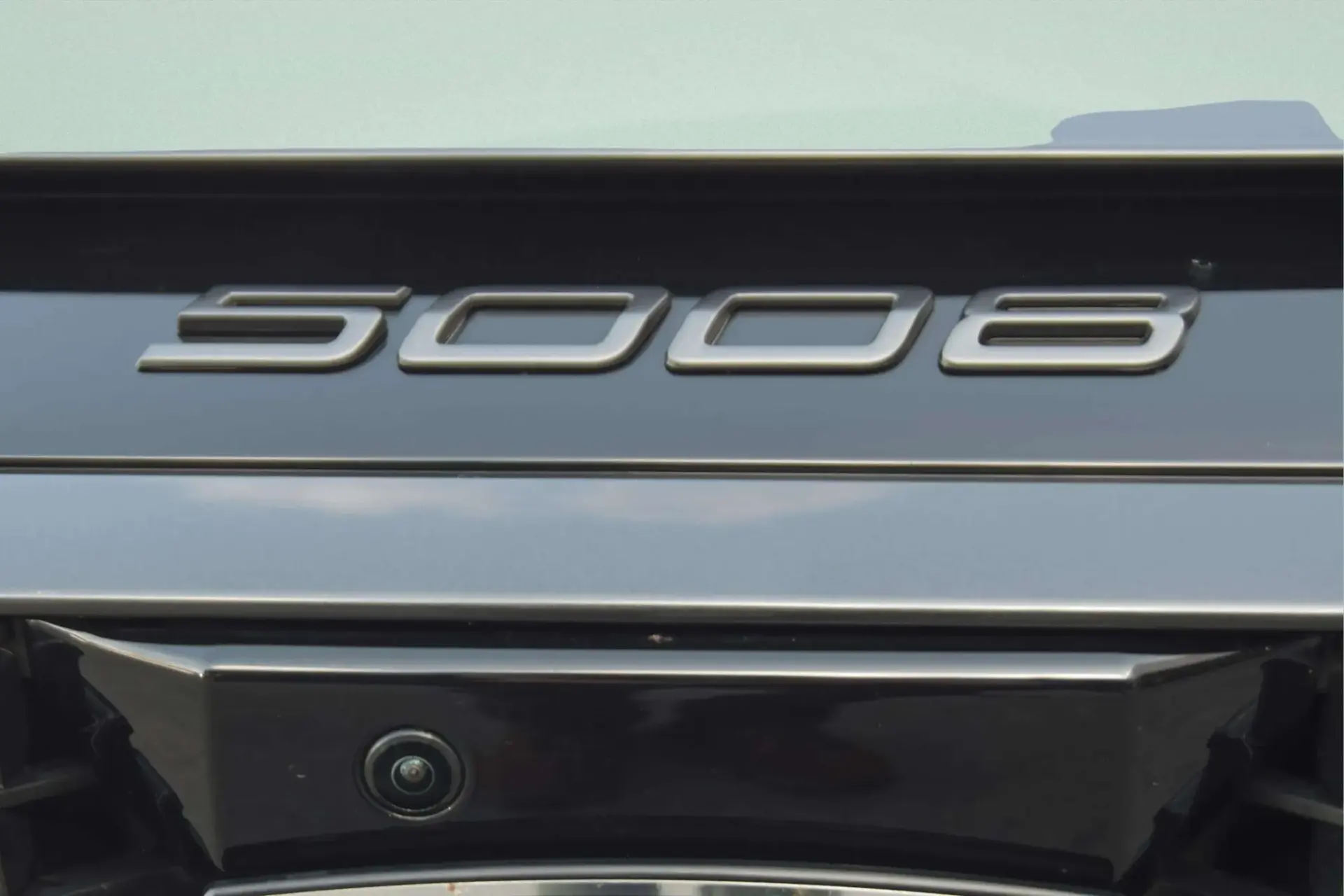 Peugeot 5008 1.2 Hybrid Allure Pack e-DCS6 12