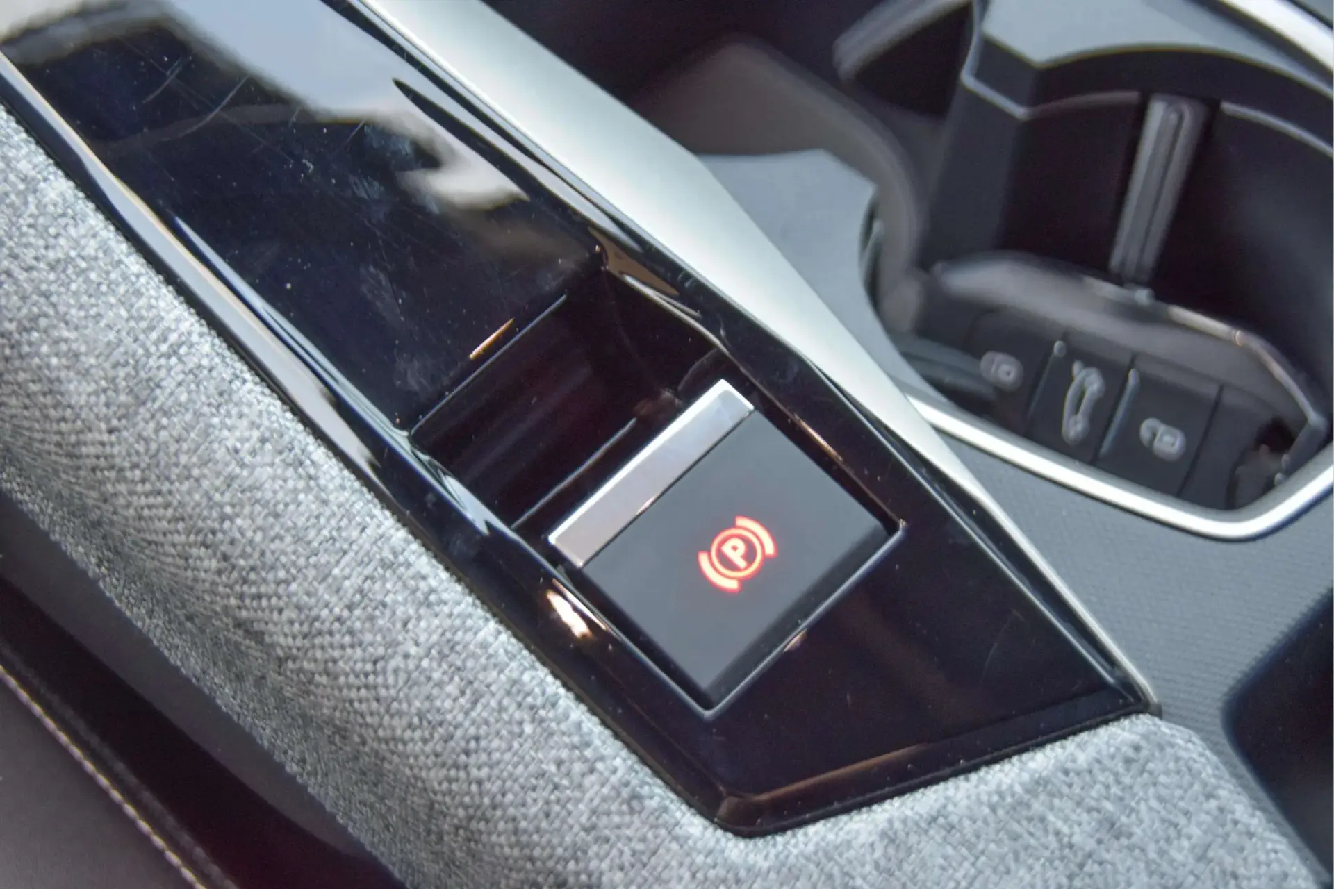 Peugeot 5008 1.2 Hybrid Allure Pack e-DCS6 21