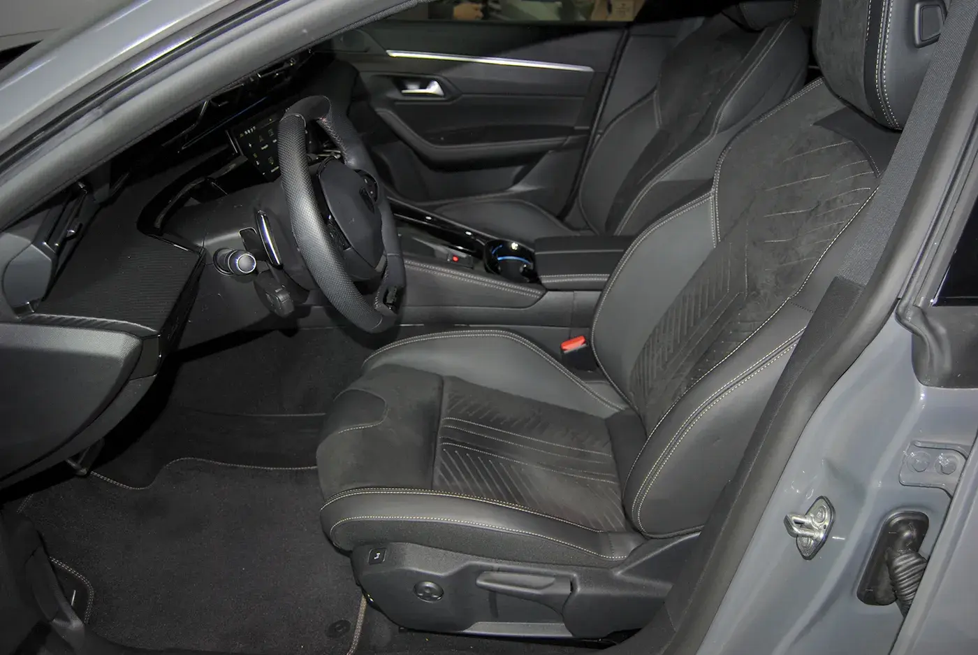 Peugeot 508 SW 1.6 Hybrid GT e-EAT8 19