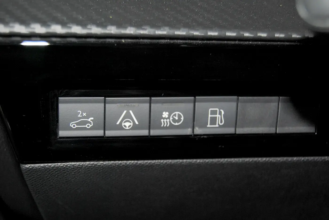 Peugeot 508 SW 1.6 Hybrid GT e-EAT8 34