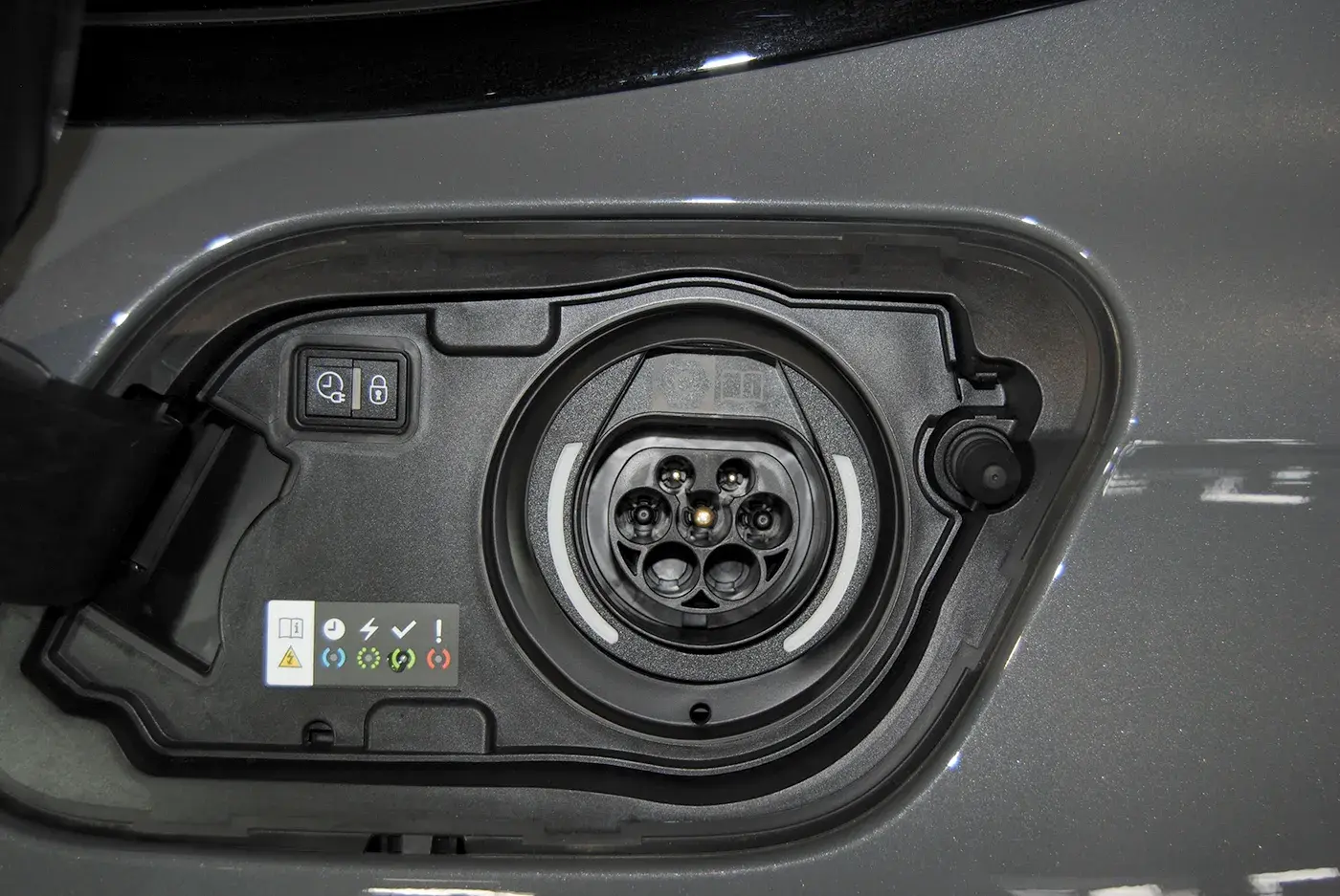 Peugeot 508 SW 1.6 Hybrid GT e-EAT8 49