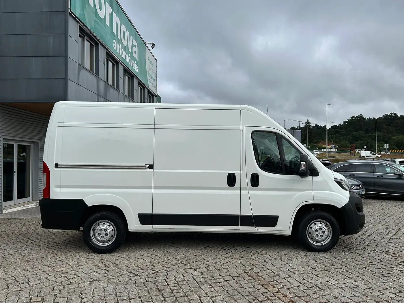 Peugeot Boxer 2.2 BlueHDi 333 L2 CD 4