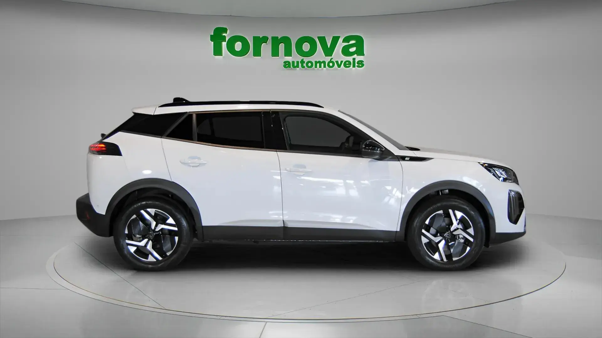 Peugeot e-2008 50 kWh Allure Pack 5