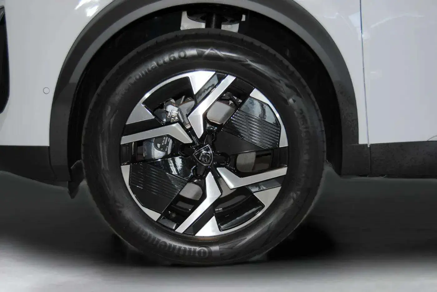 Peugeot e-2008 50 kWh Allure Pack 10