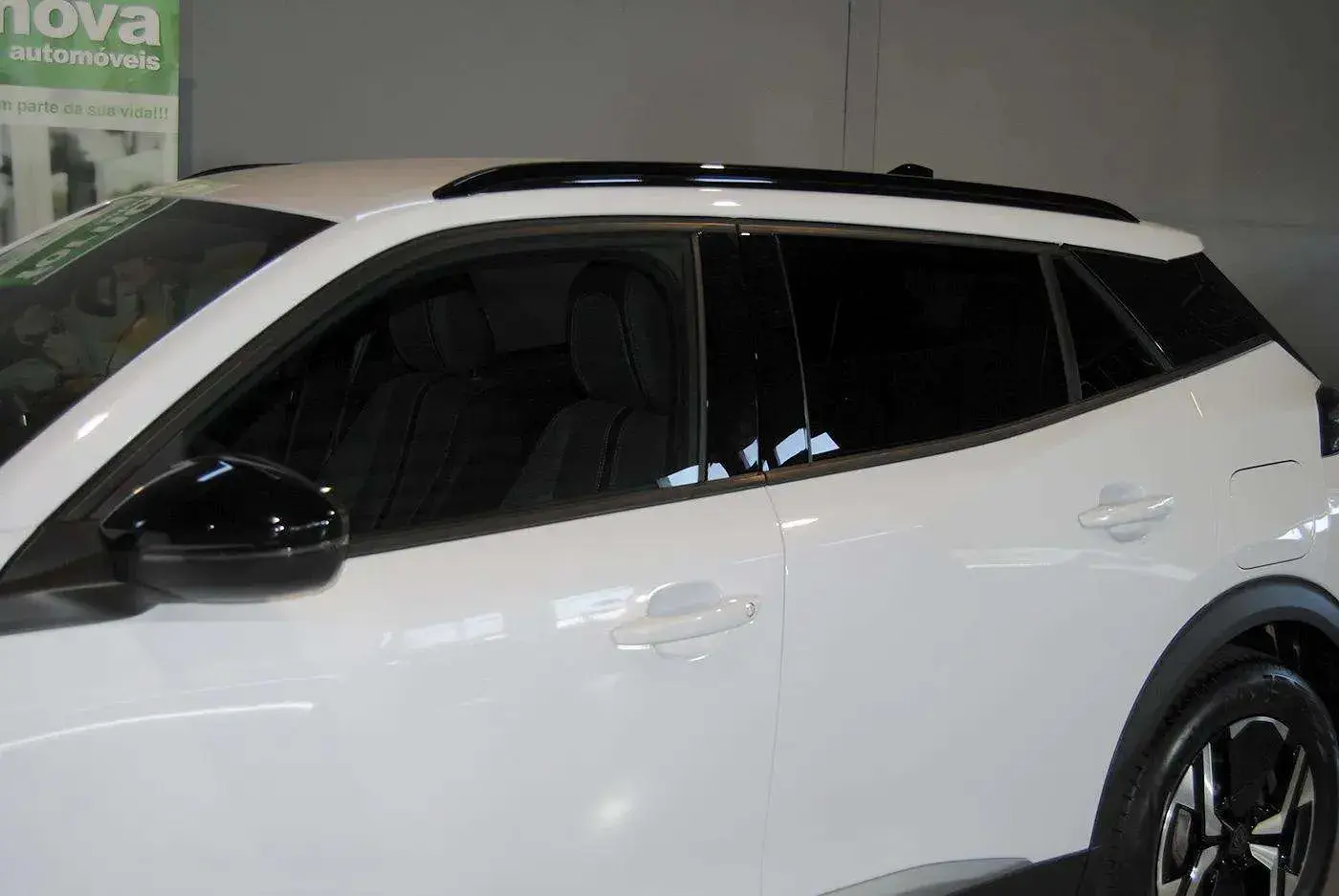 Peugeot e-2008 50 kWh Allure Pack 11