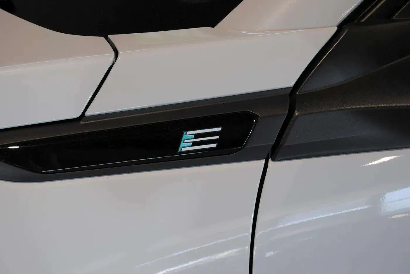 Peugeot e-2008 50 kWh Allure Pack 12