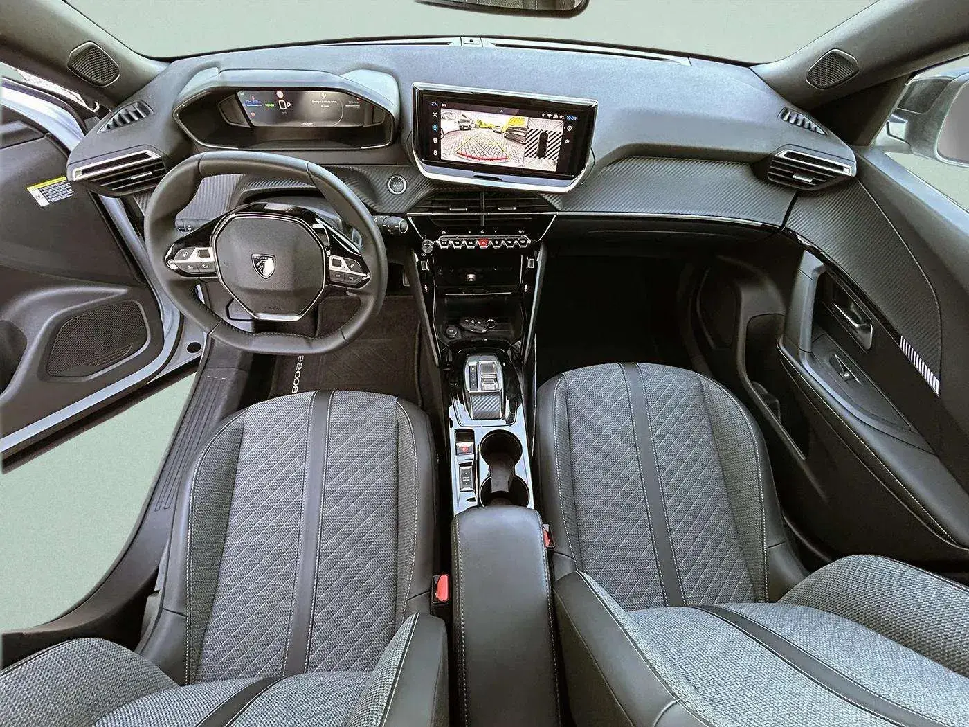 Peugeot e-2008 50 kWh Allure Pack 19