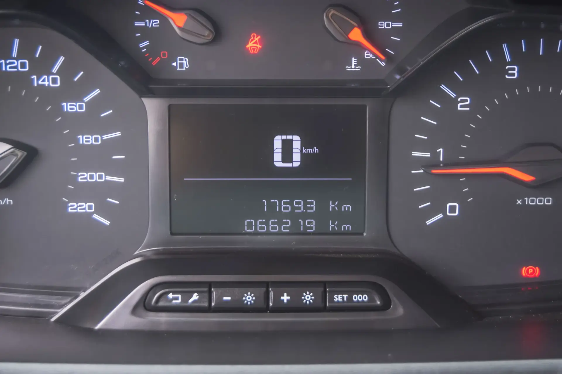 Peugeot Partner 1.5 BlueHDi Longa 25