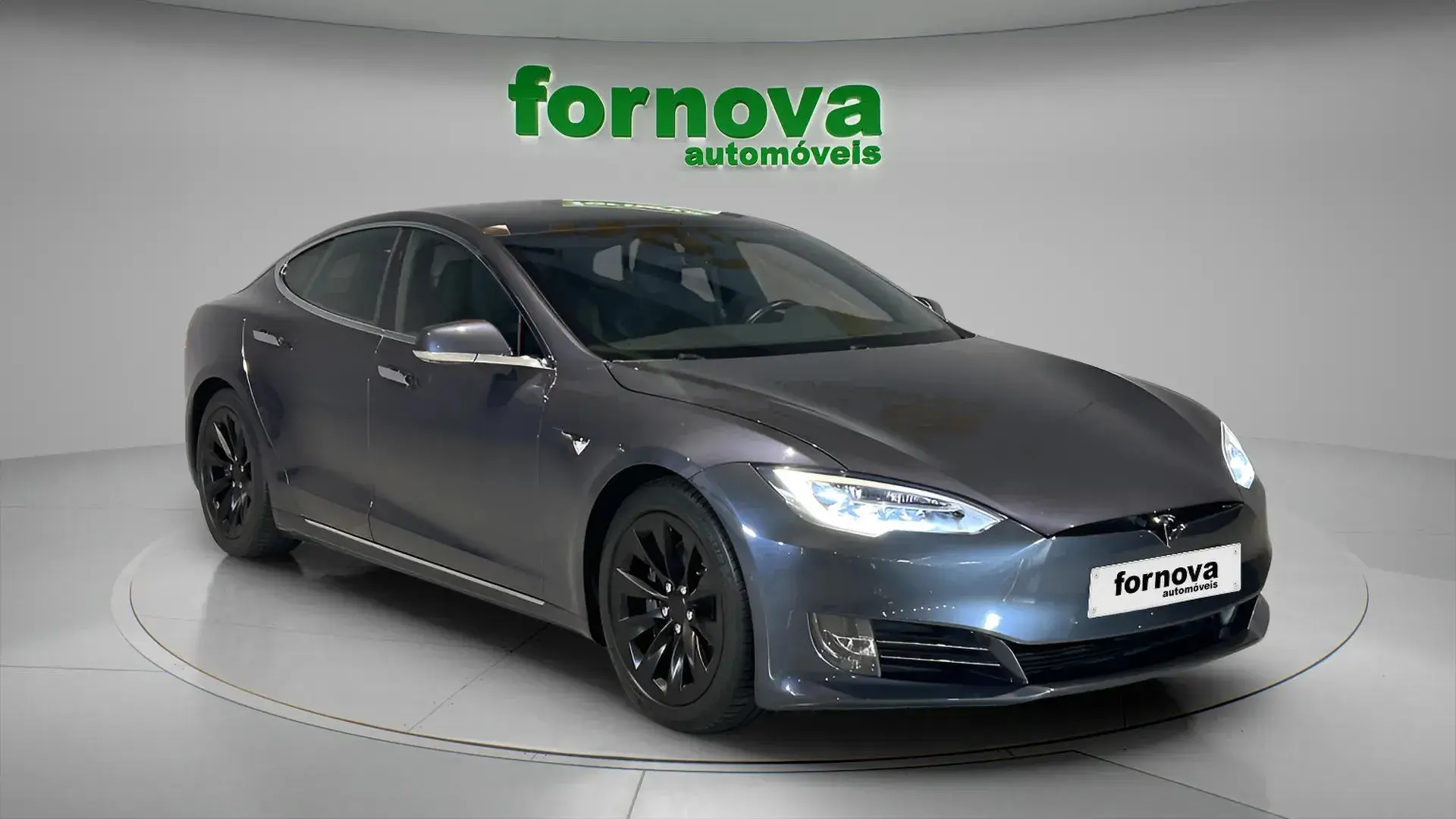 Tesla Model S 75D 4