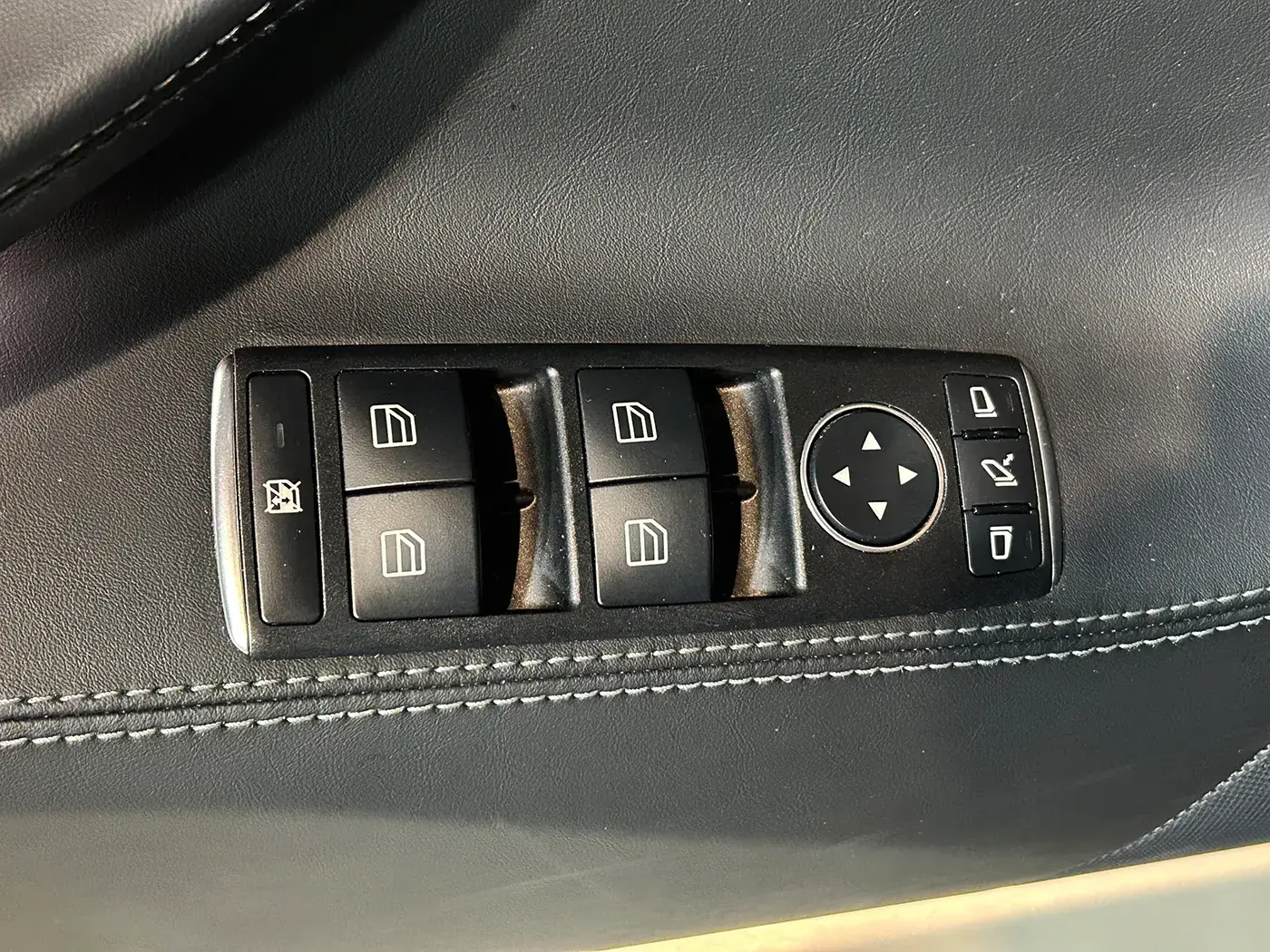 Tesla Model S 75D 17