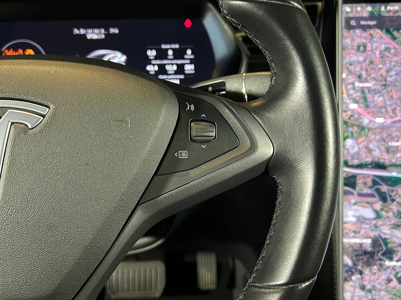 Tesla Model S 75D 22