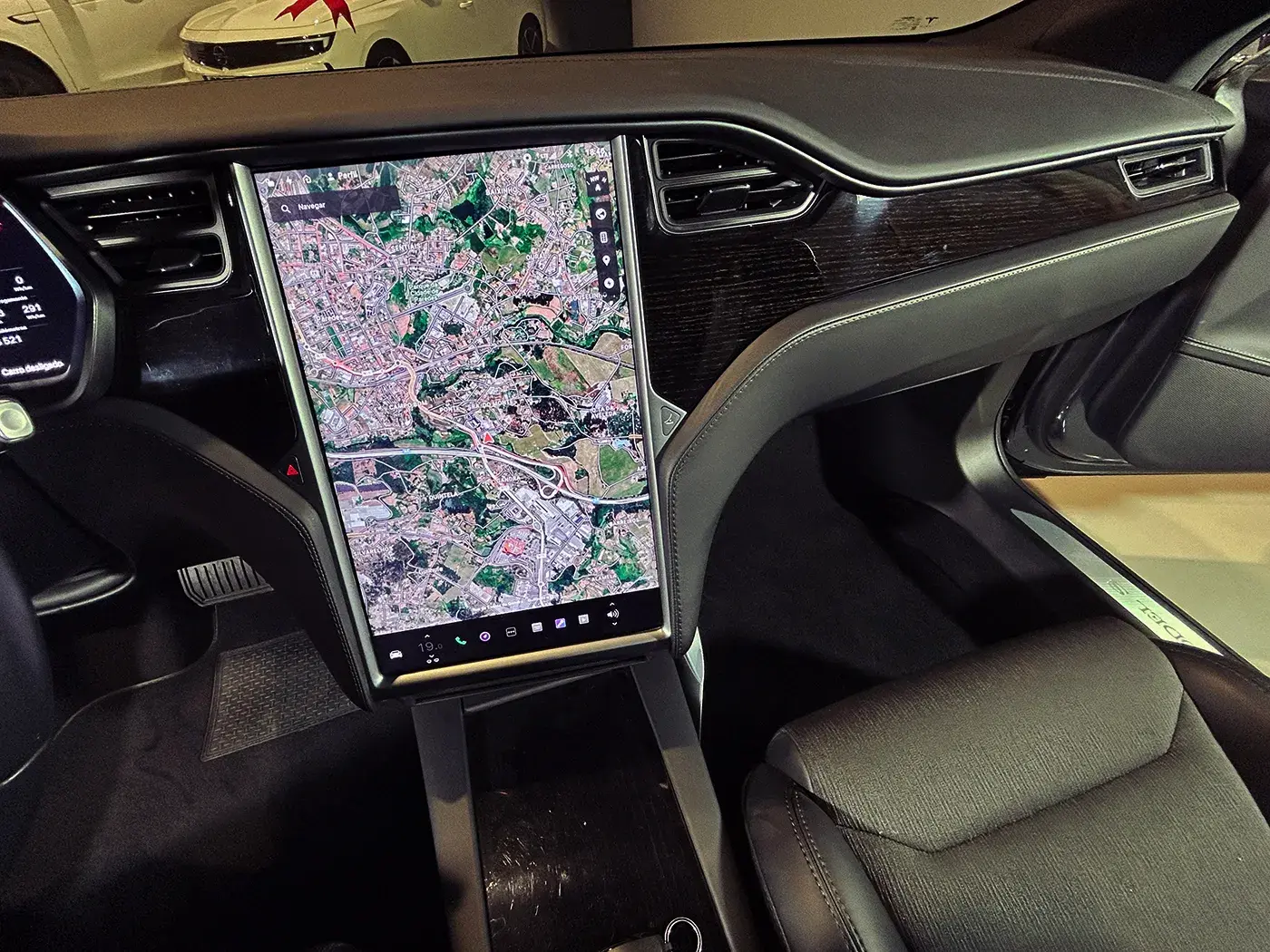 Tesla Model S 75D 23