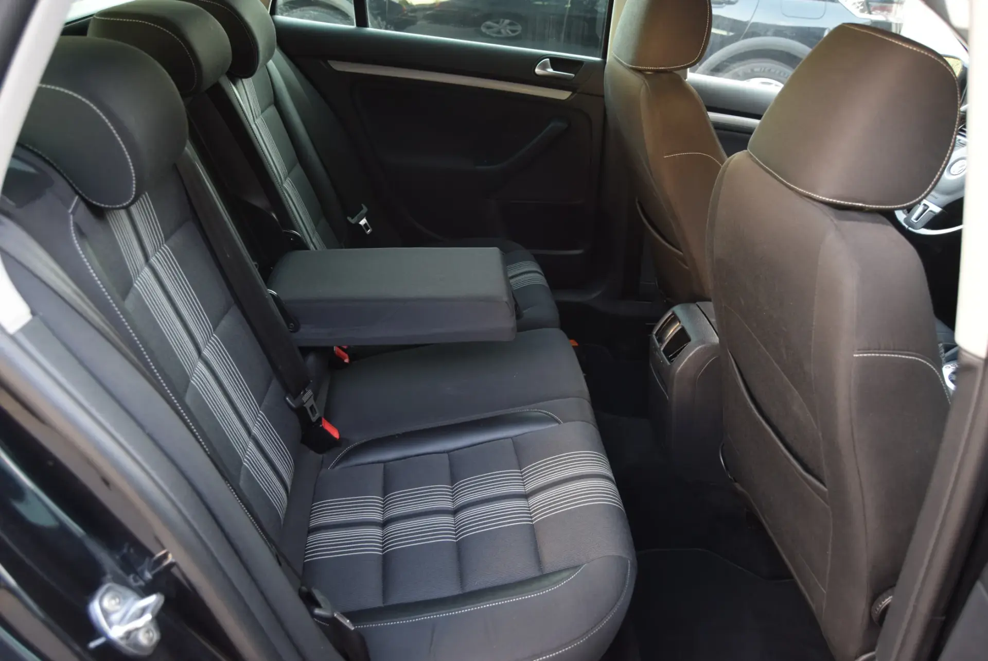Volkswagen Golf Variant 2.0 TDi Highline DSG 24