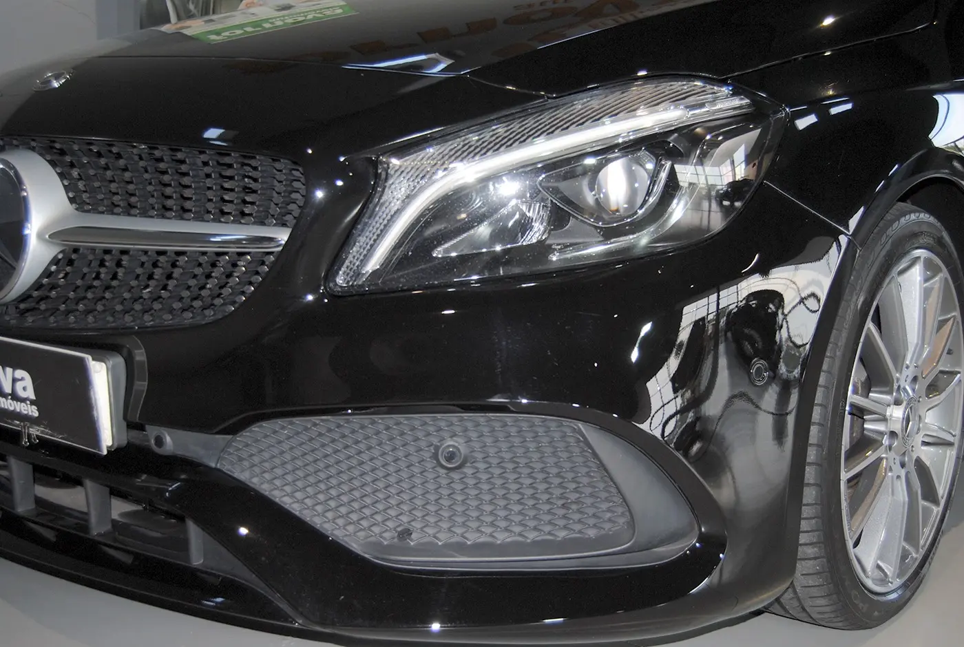 Mercedes-Benz A 180 AMG Line 11