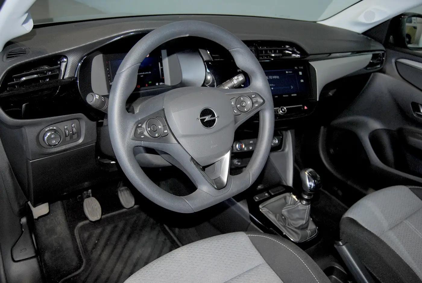 Opel Corsa 1.2 T Edition 15