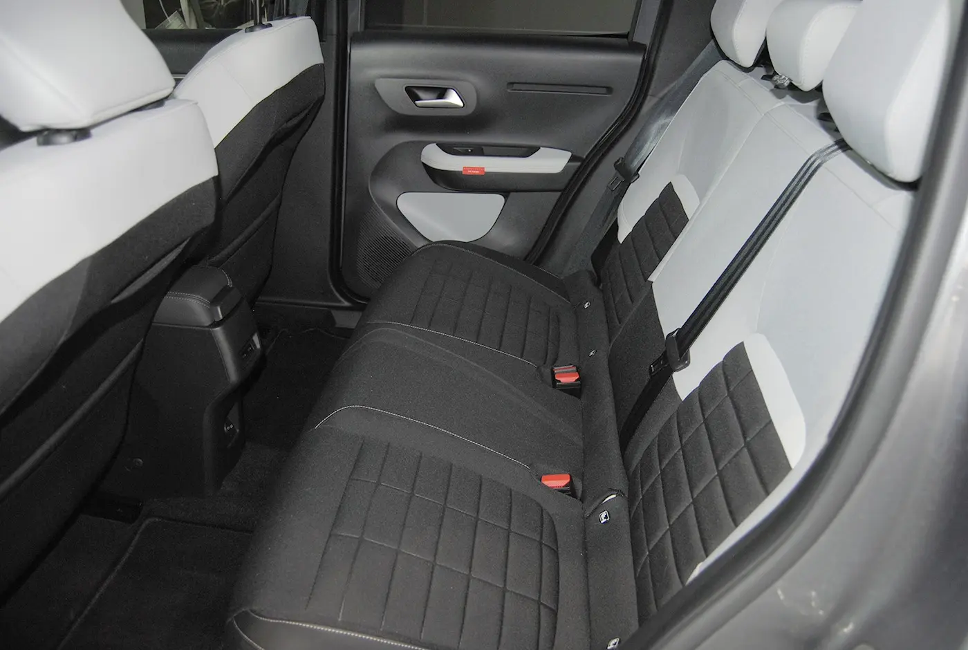 Citroen e-C3 44 kWh Autonomia Conforto Max 17