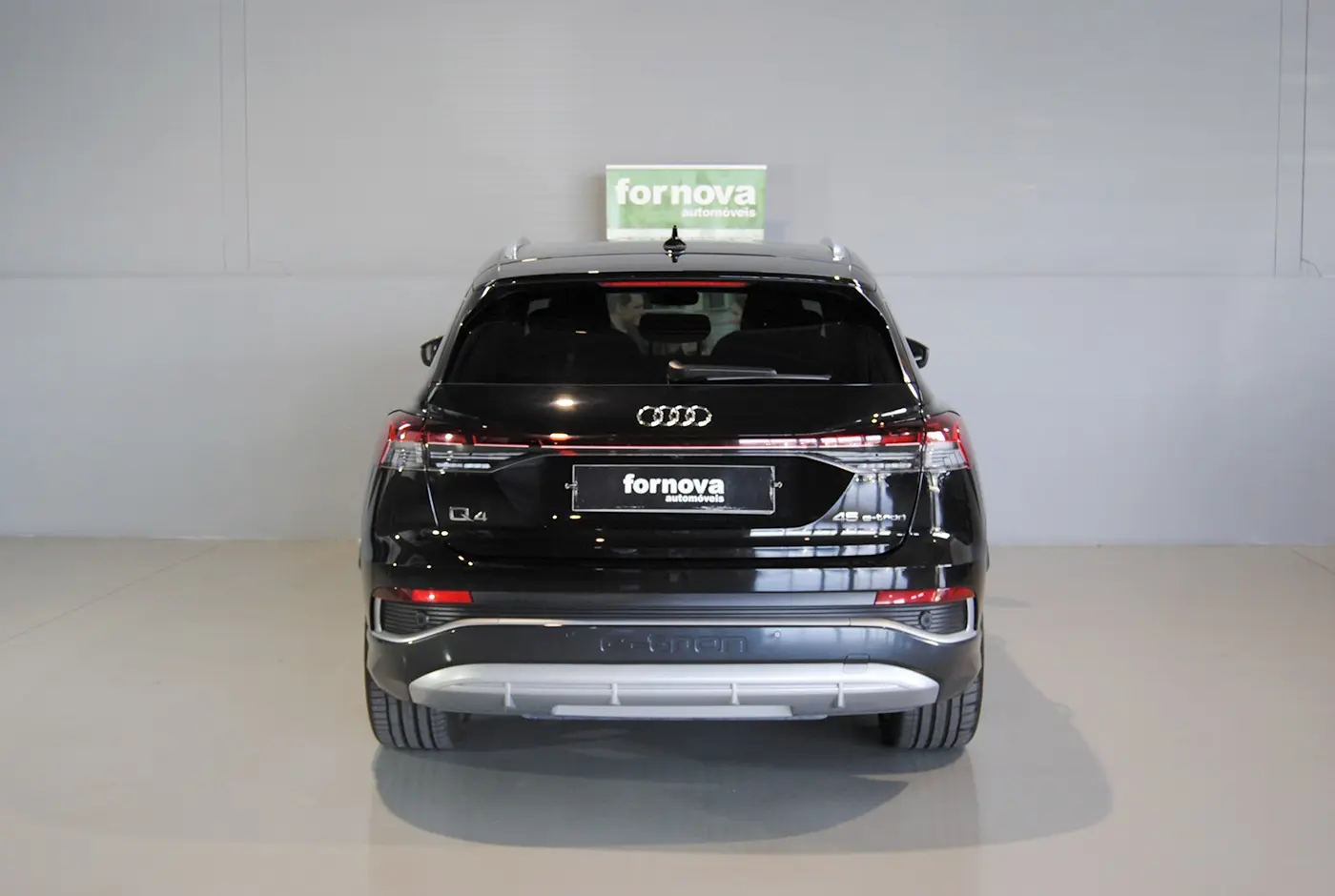 Audi Q4 e-tron 45 82 kWh SE S-Line Plus 8