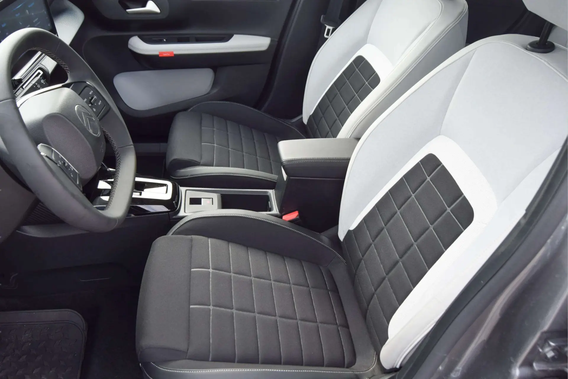 Citroen e-C3 44 kWh Autonomia Conforto Max 36
