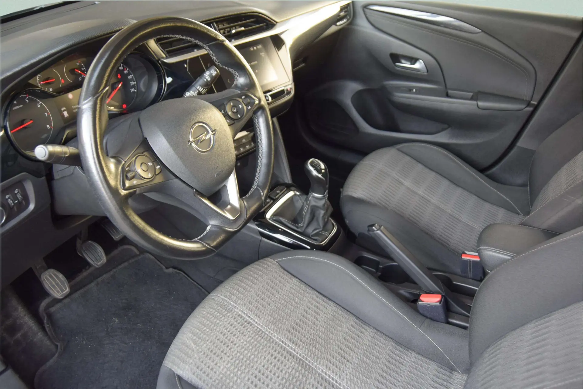Opel Corsa 1.2 Business Edition 22