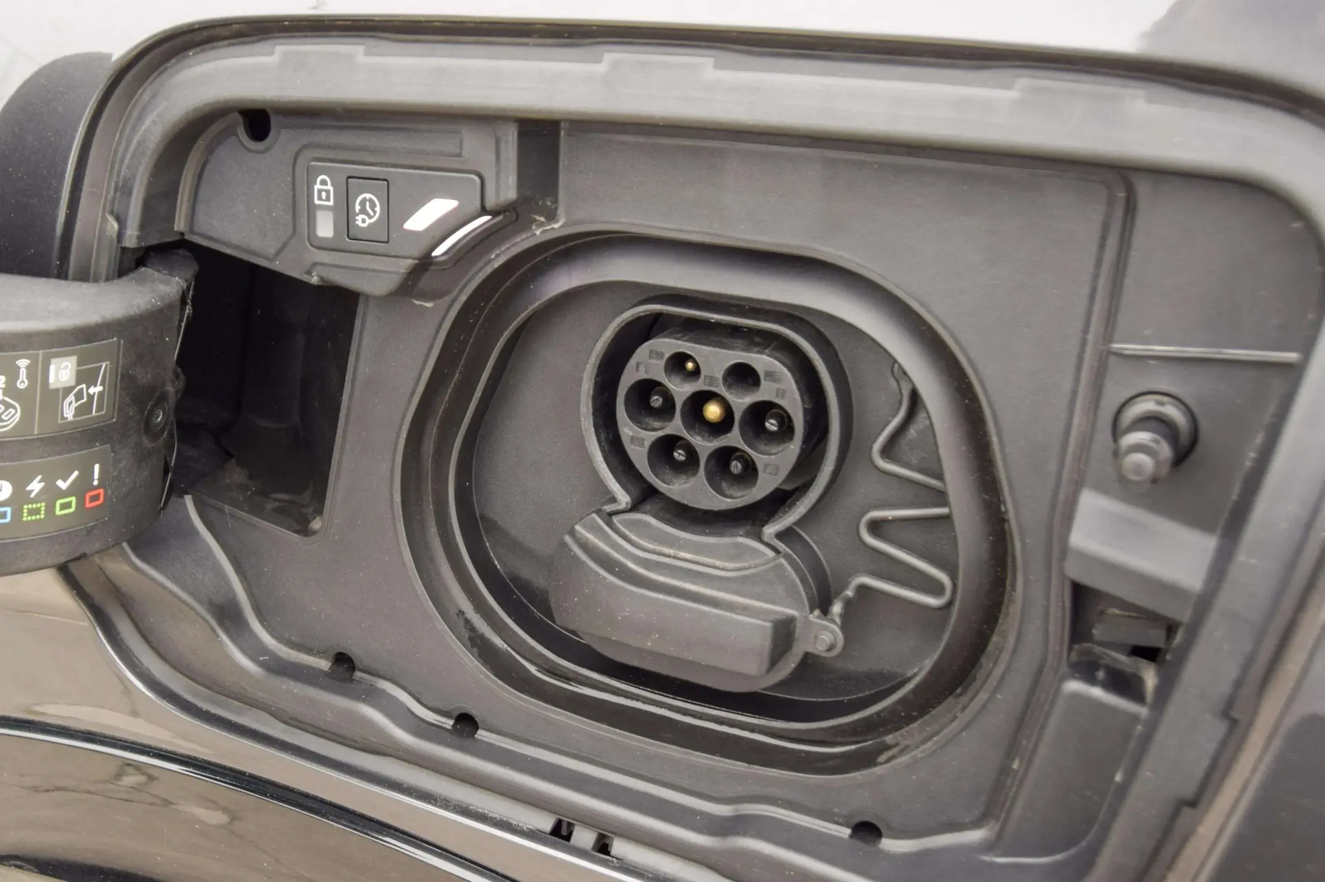 Peugeot E-3008 73 kWh GT 65