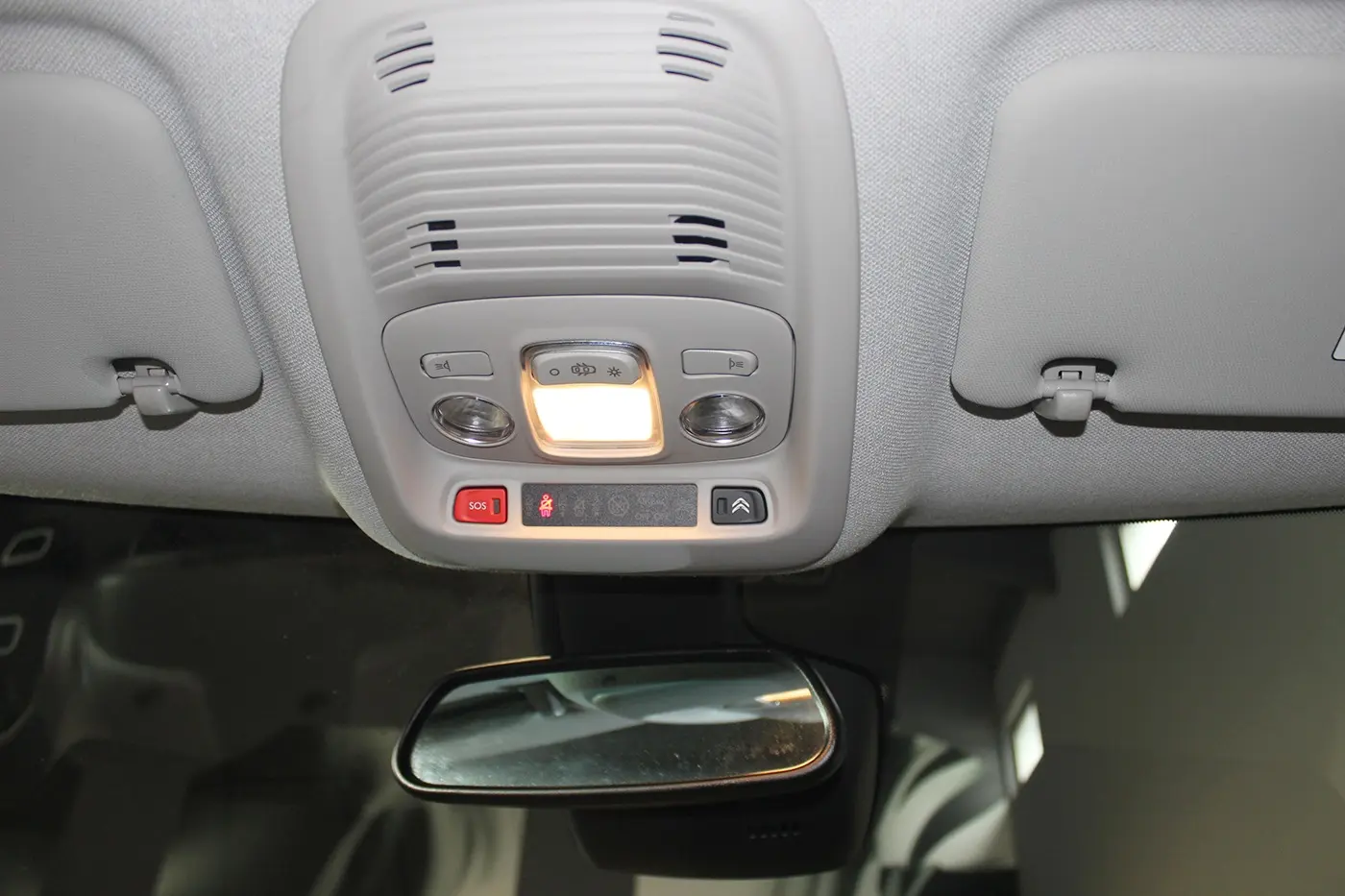 Citroen C3 Aircross 1.2 PureTech Shine Pack 34