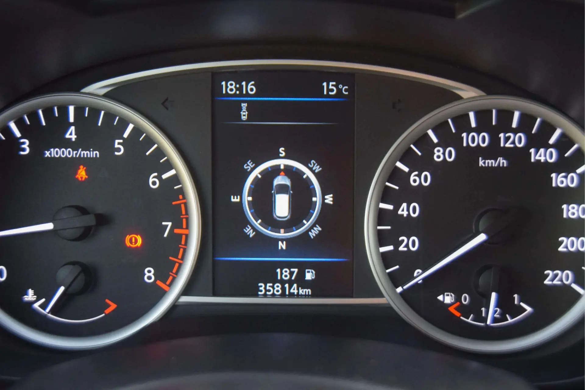 Nissan Micra 1.0 IG-T N-Connecta 8