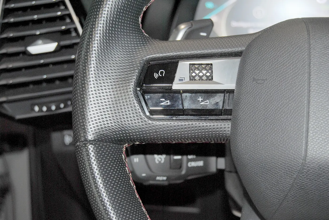 DS DS7 E-Tense Performance Line 35