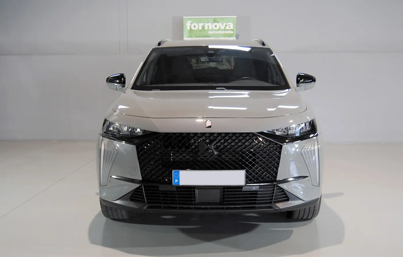 DS DS7 E-Tense Performance Line 3