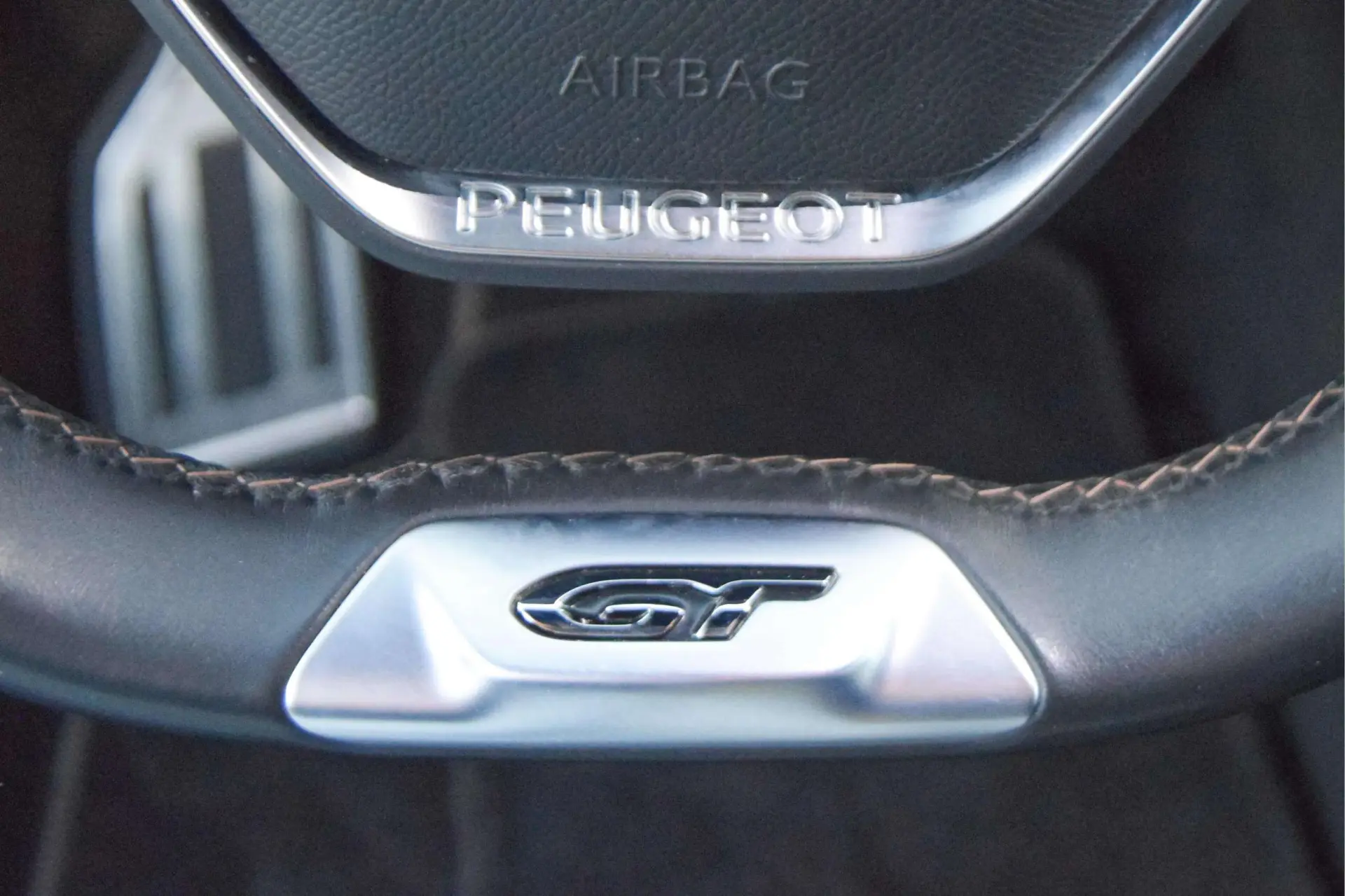 Peugeot 508 SW 1.6 Hybrid GT e-EAT8 23