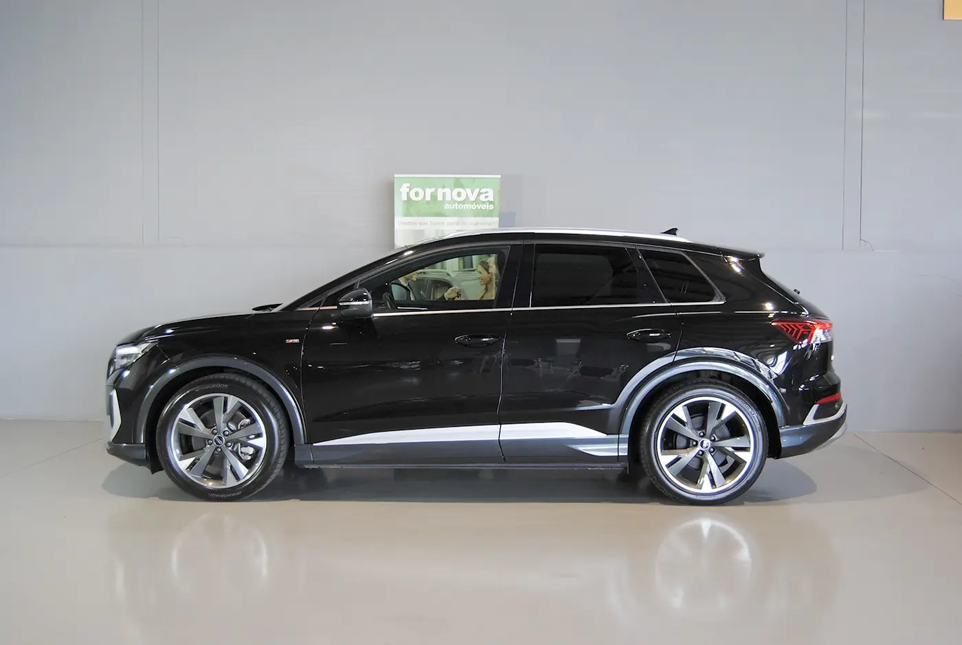 Audi Q4 e-tron 45 82 kWh SE S-Line Plus 10