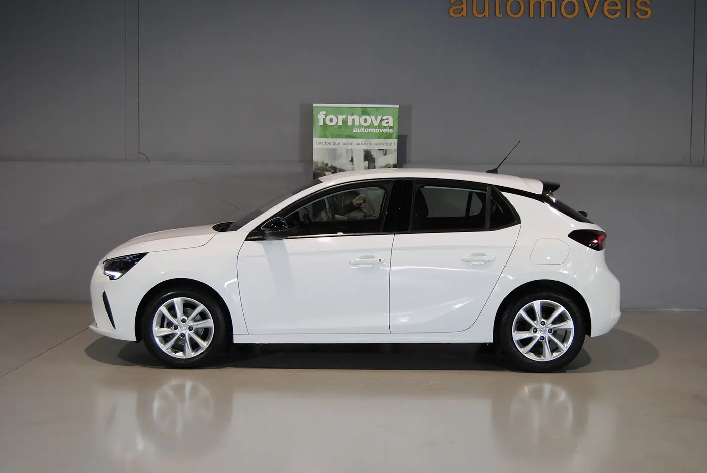 Opel Corsa 1.2 Business Edition 9