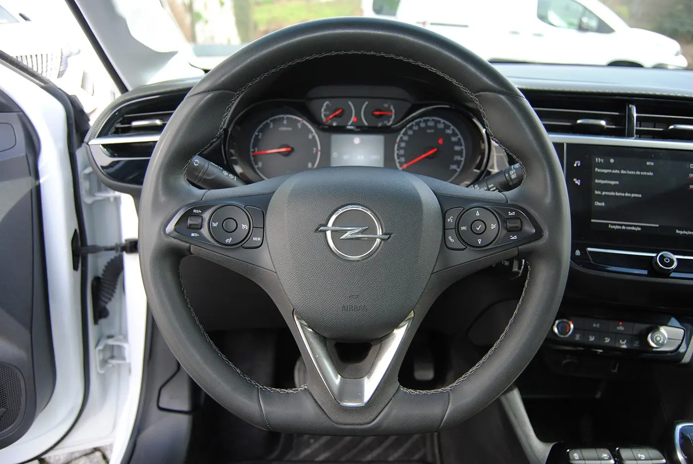 Opel Corsa 1.2 Business Edition 17