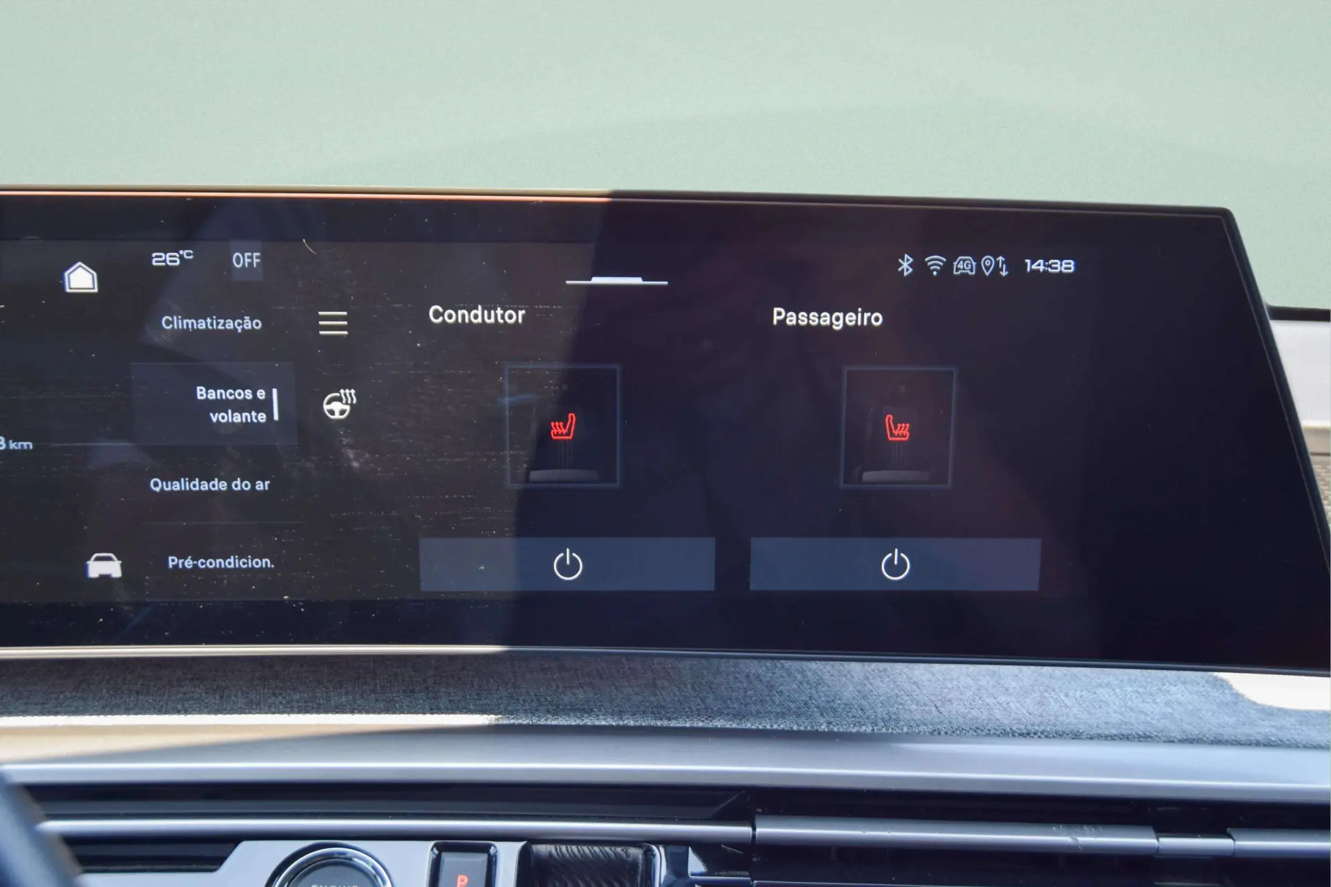 Peugeot E-3008 73 kWh GT 33